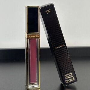 Tom Ford Gloss Luxe Lip Gloss - Deep Berry NIB